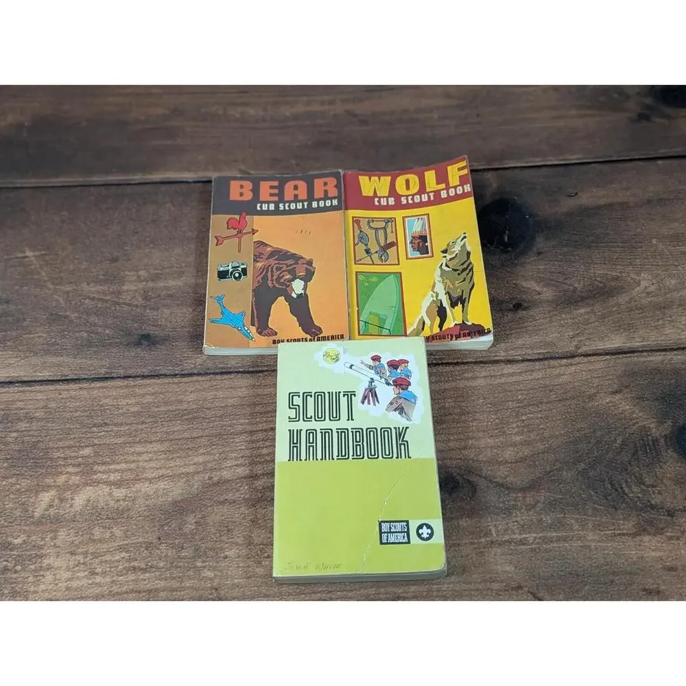 lot of 3 Boy Scouts‎ of America Bear, Wolf Cub Scout Handbook's 1970's